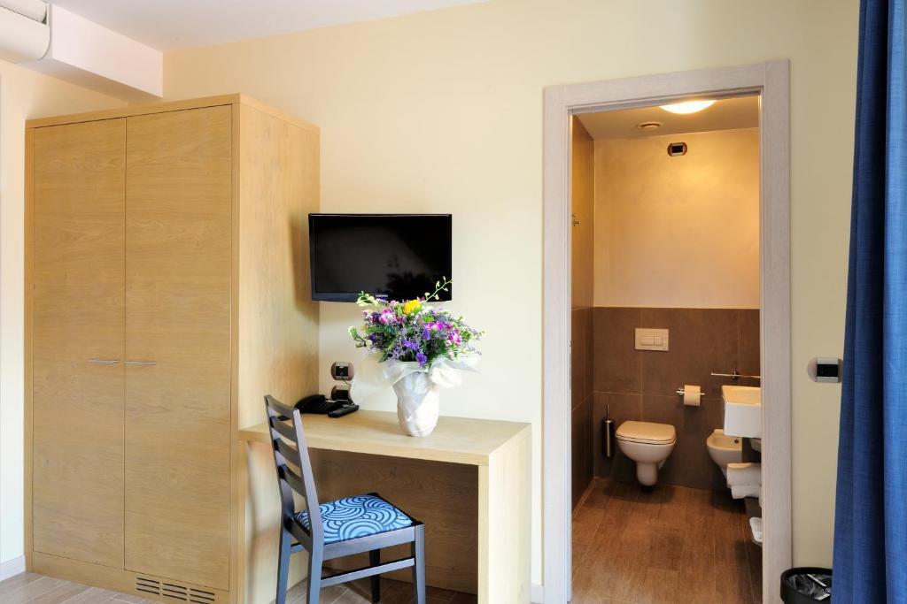 Eco Hotel Bonapace Torbole Sul Garda Pokoj fotografie